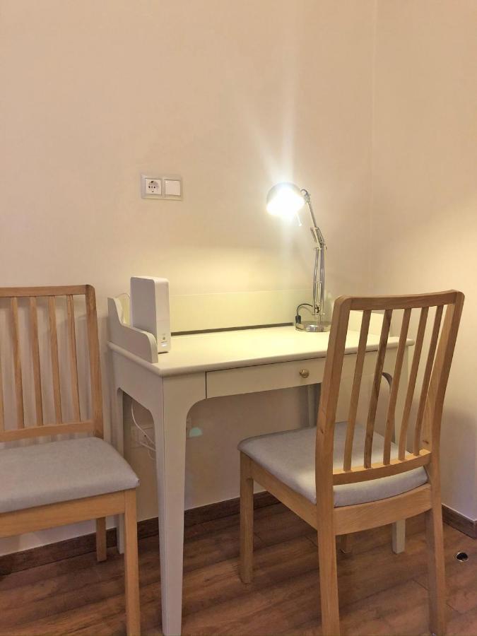 Modern comfort in historical Budapest Kültér fotó